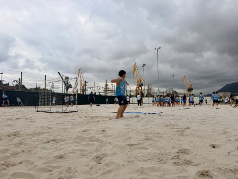 LAS NUEVAS PISTAS DE ARENA DAN UN NUEVO IMPULSO AL DEPORTE EN ASTILLERO